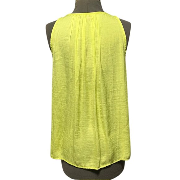 VINCE CAMUTO "Island Lime" Yellow Sleeveless Keyhole Cutout Top Size M NWT - Picture 3 of 15